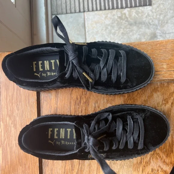 Puma X Fenty Rihanna Creeper Black on Black Velvet  (Never Worn) - Picture 3 of 14